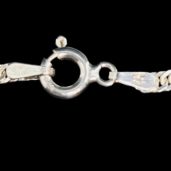 IBB Sterling Silver Twisted Curb Chain Bracelet (4690) - Picture 5 of 7